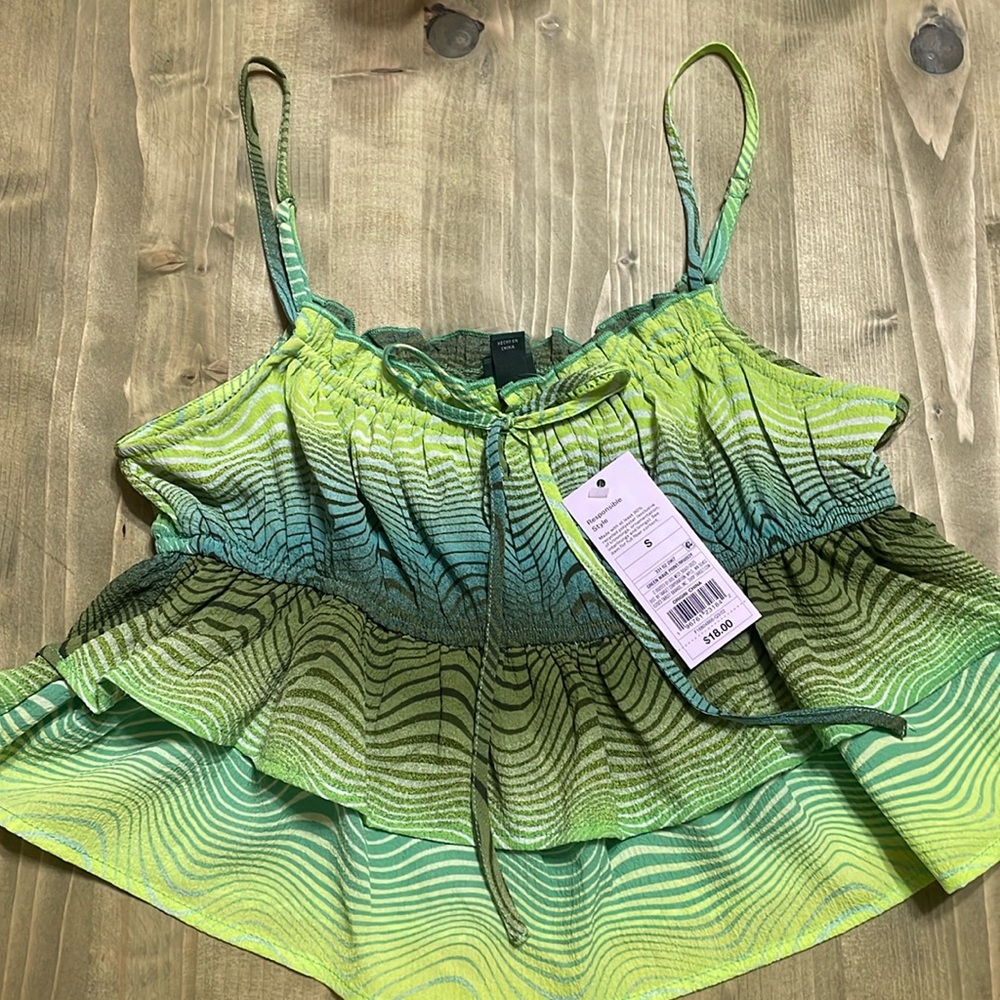 NWT WILD FABLE GREEN LAYERED TANK